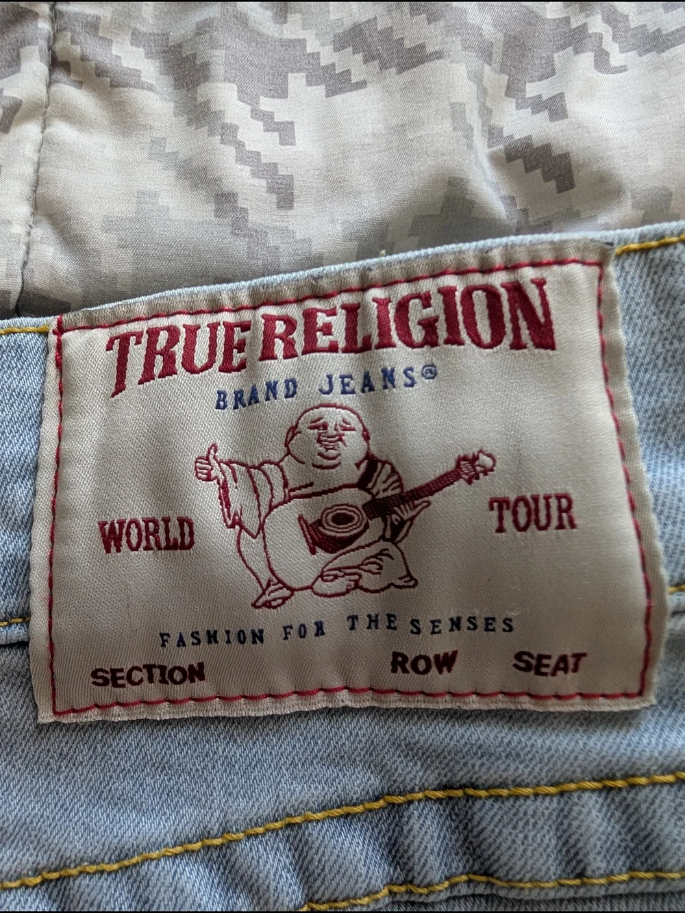 True Religion Mens Geno Relaxed Slim Jeans Size 38×32 Flap Pocket Light Wash Y2K